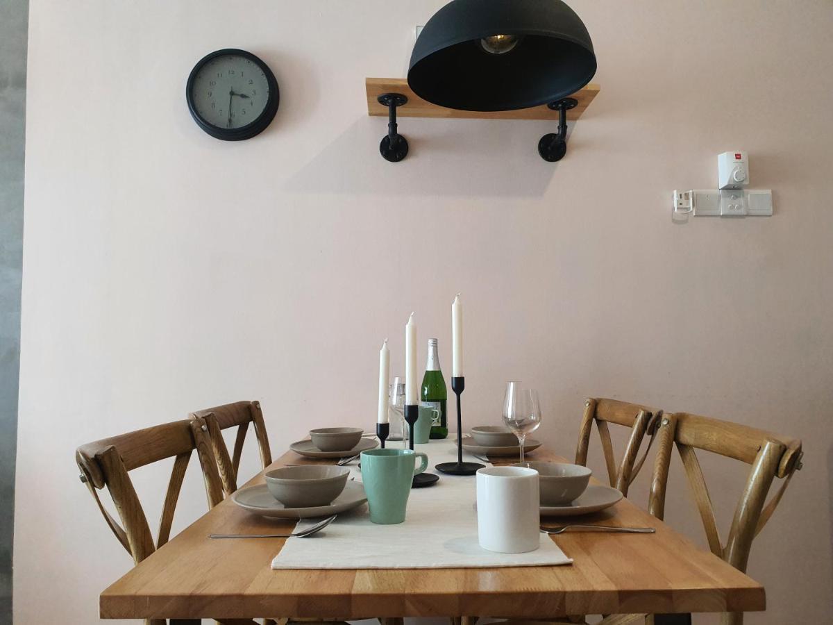 Cozy 2 Bedrooms 4 Pax Menjalara Near Desa Park City Kuala Lumpur Eksteriør bilde
